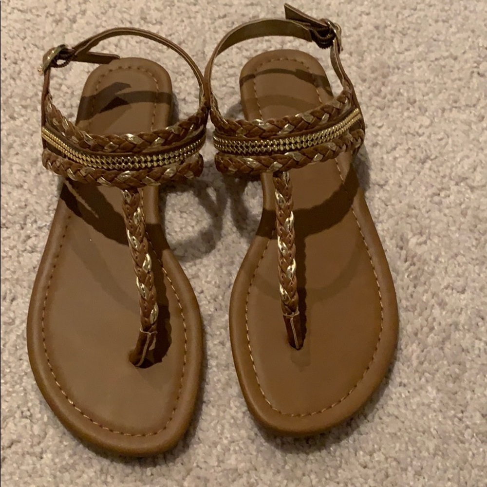 Sandals - Picture 2 of 3